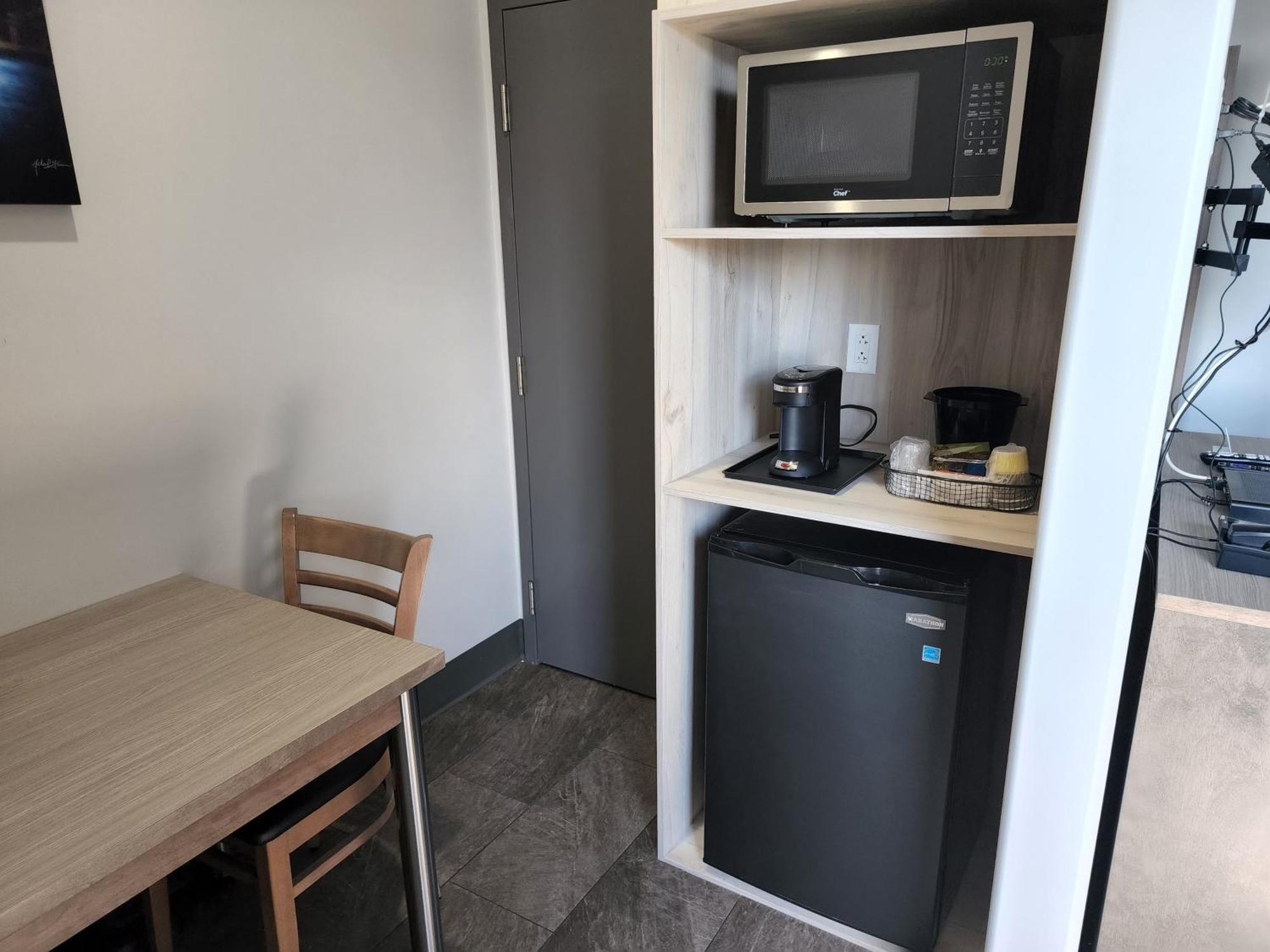 Razoolies Inn Stephenville Pokoj fotografie